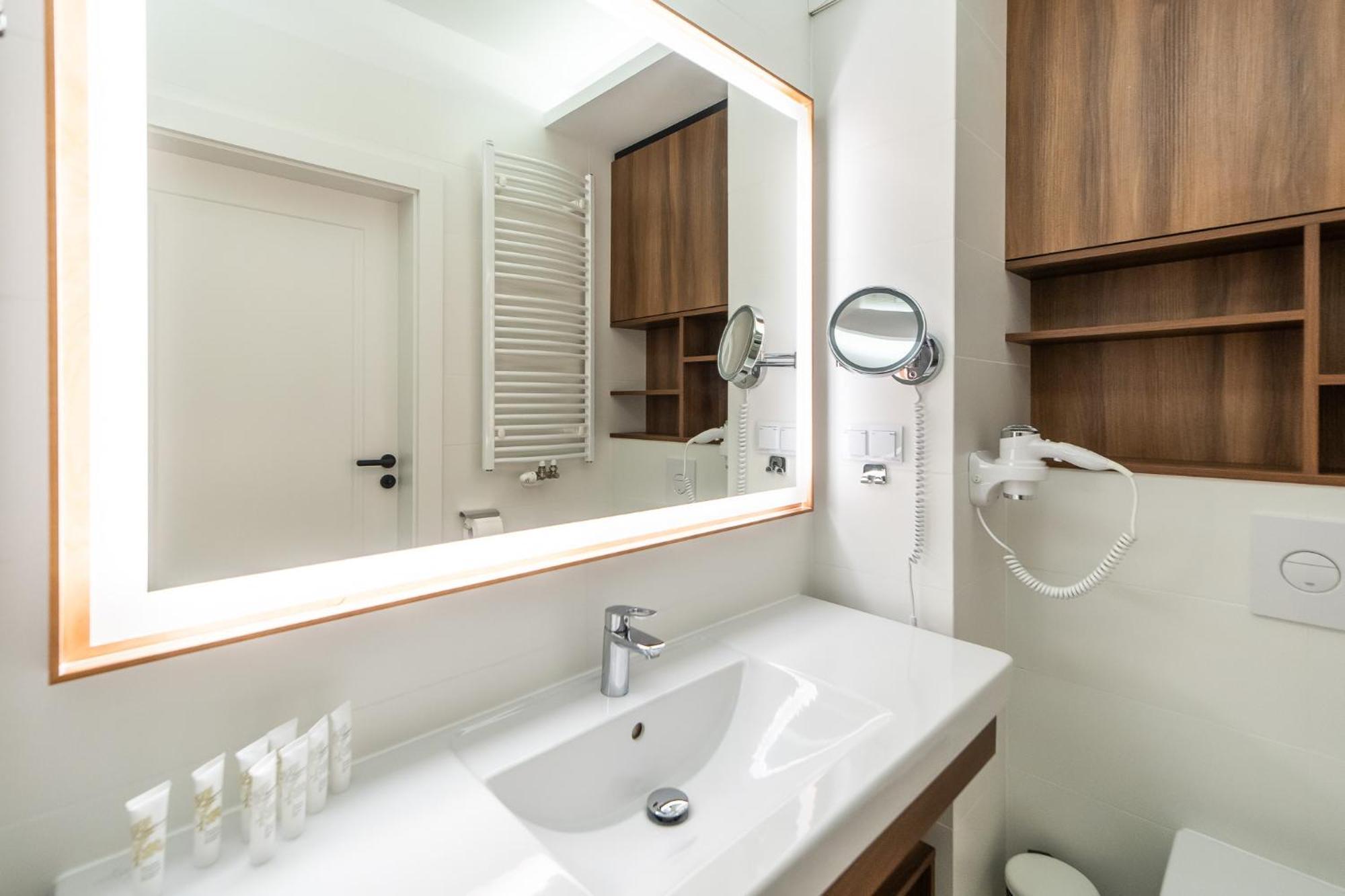 Apartment Bel Mare Lux B105 With Patio Garden By Renters
